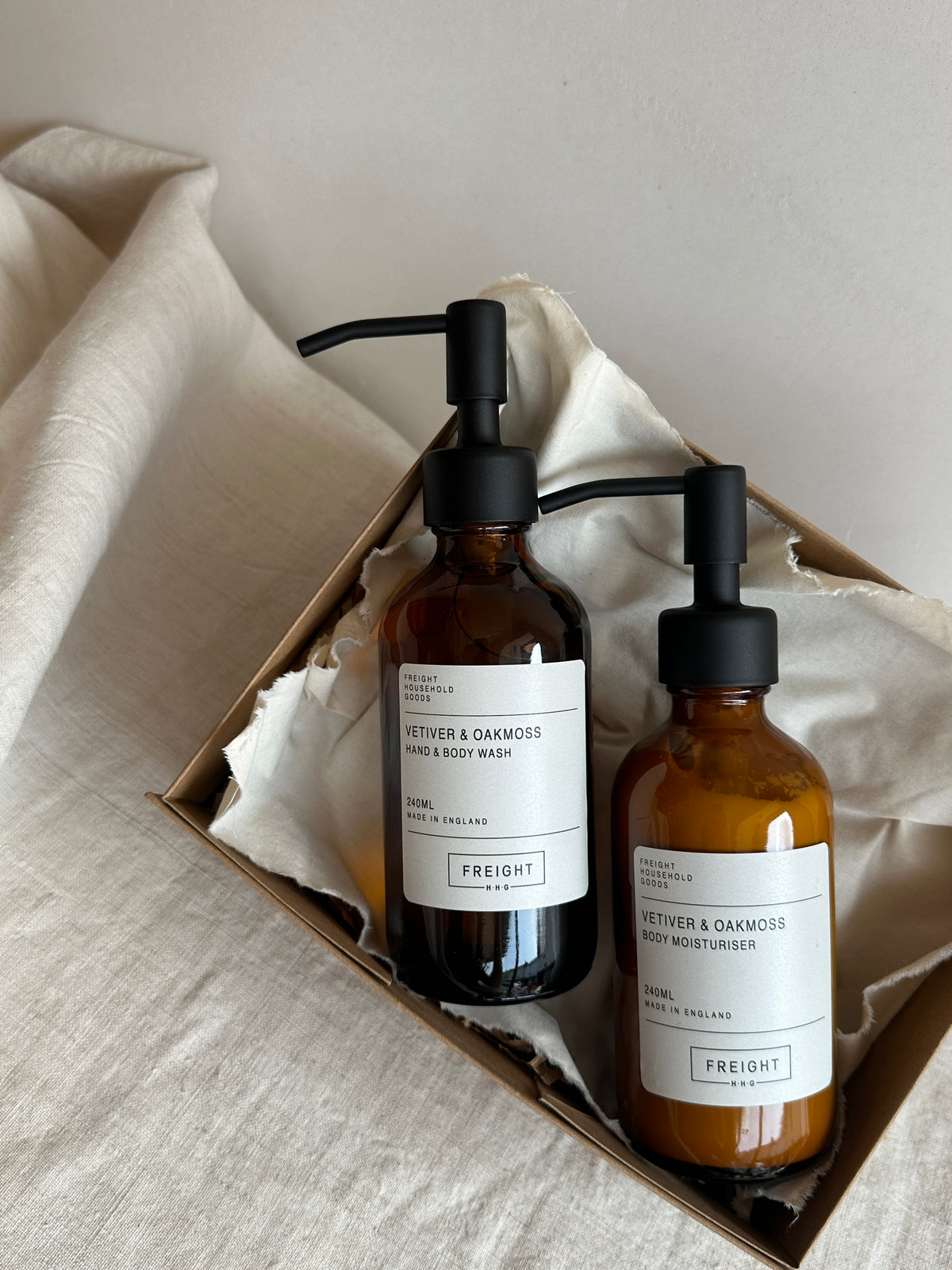 240ml gift box set of Wash and body Moisturiser