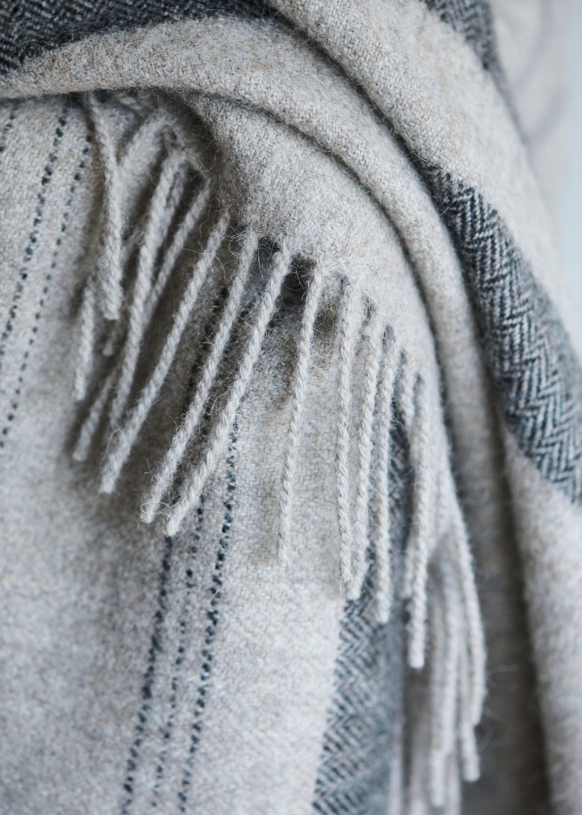 alpaca-blanket-in natural-undyed-colours