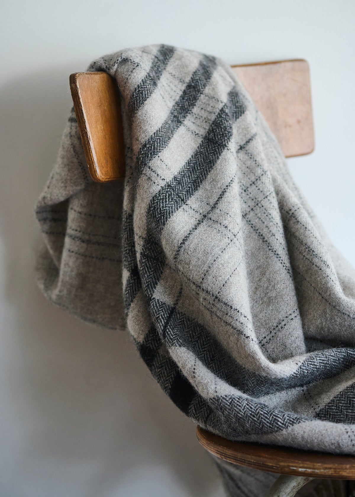 alpaca-blanket-in-undyed-natural-colours-with-check-pattern
