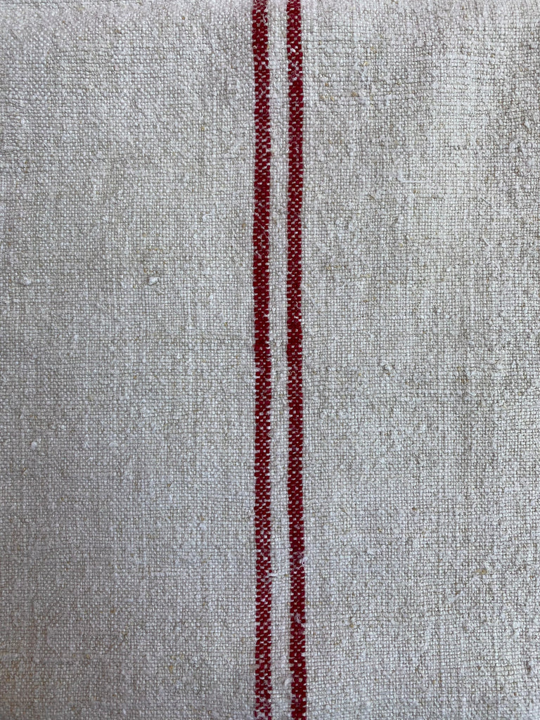 No. 76 – Red double stripe – 85 x 55cm