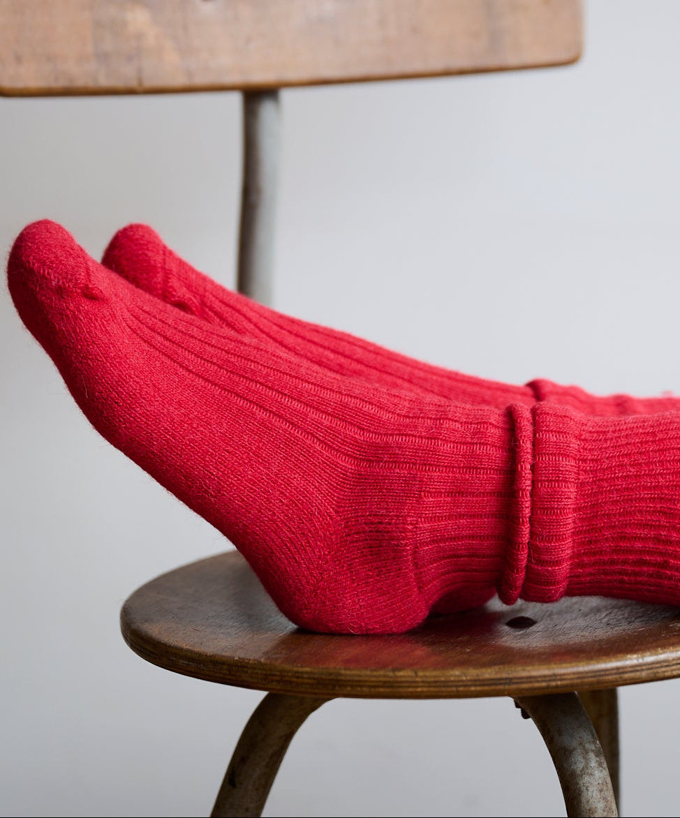 Alpaca Cushion Sole Socks in Red