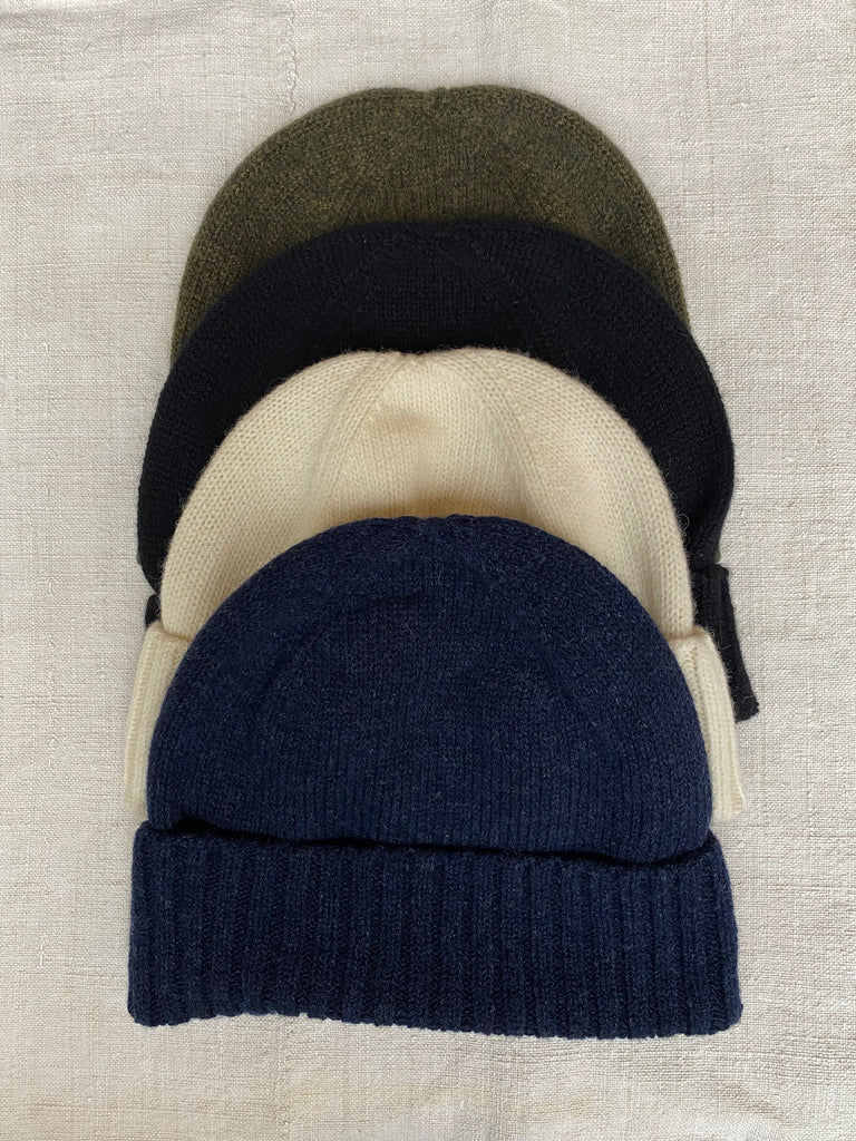 Cashmere and Lambswool Plain Beanie Hat