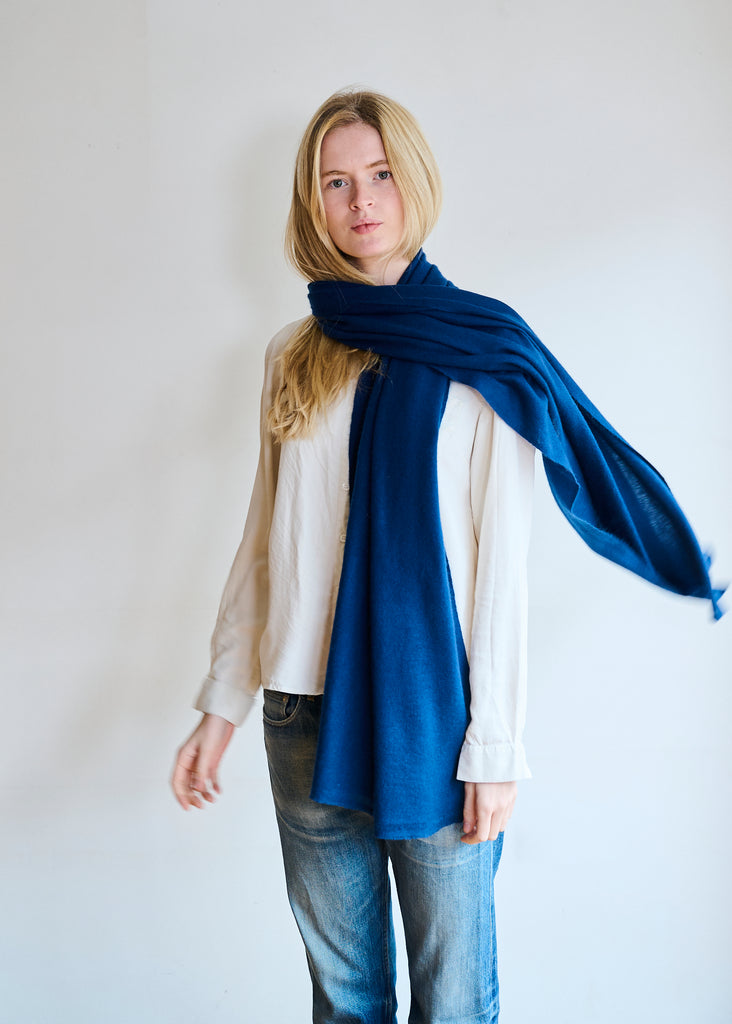 Large Hand Loomed Cashmere Scarf - Indigo blue