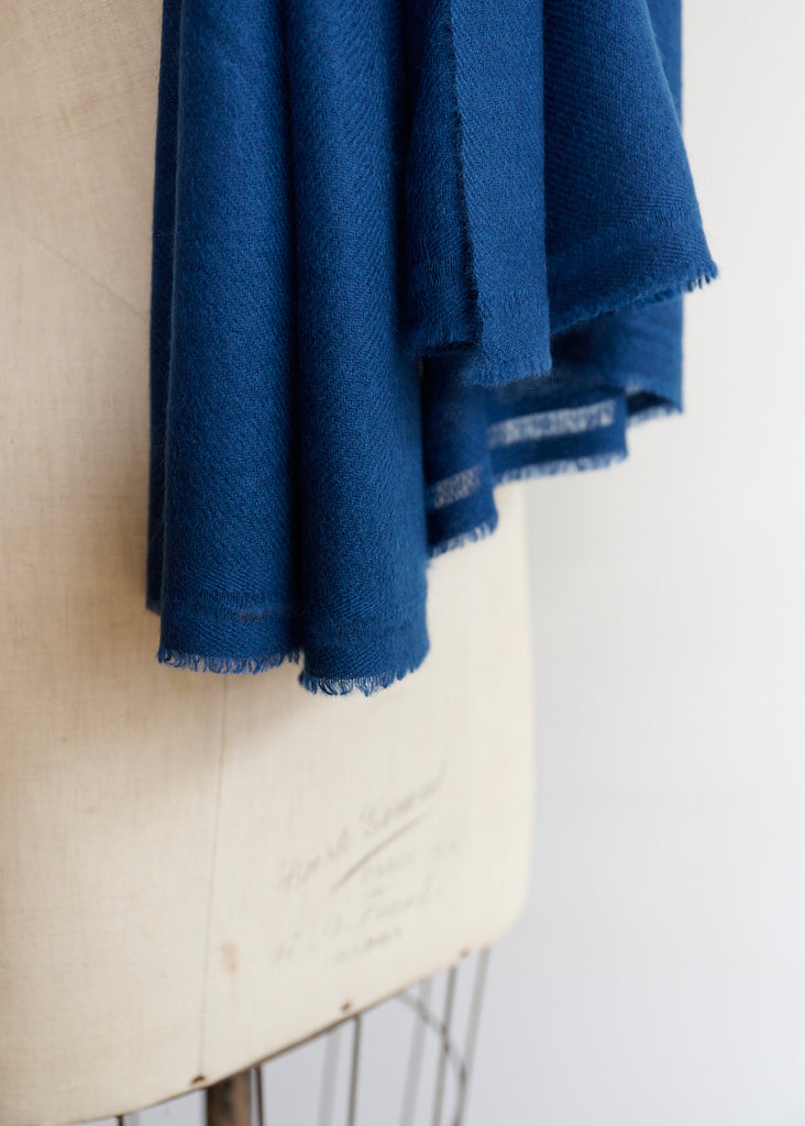 Large Hand Loomed Cashmere Scarf - Indigo blue