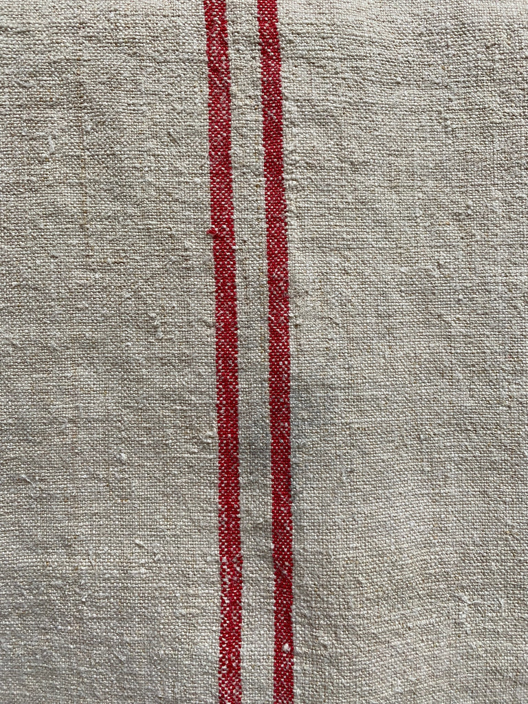 No. 51 – double red stripe – 112 x 57cm 