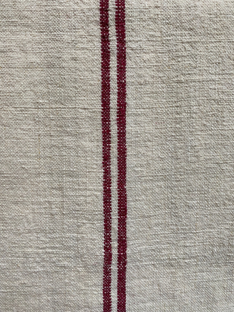 No. 53 – double dark red stripe – 109 x 45cm