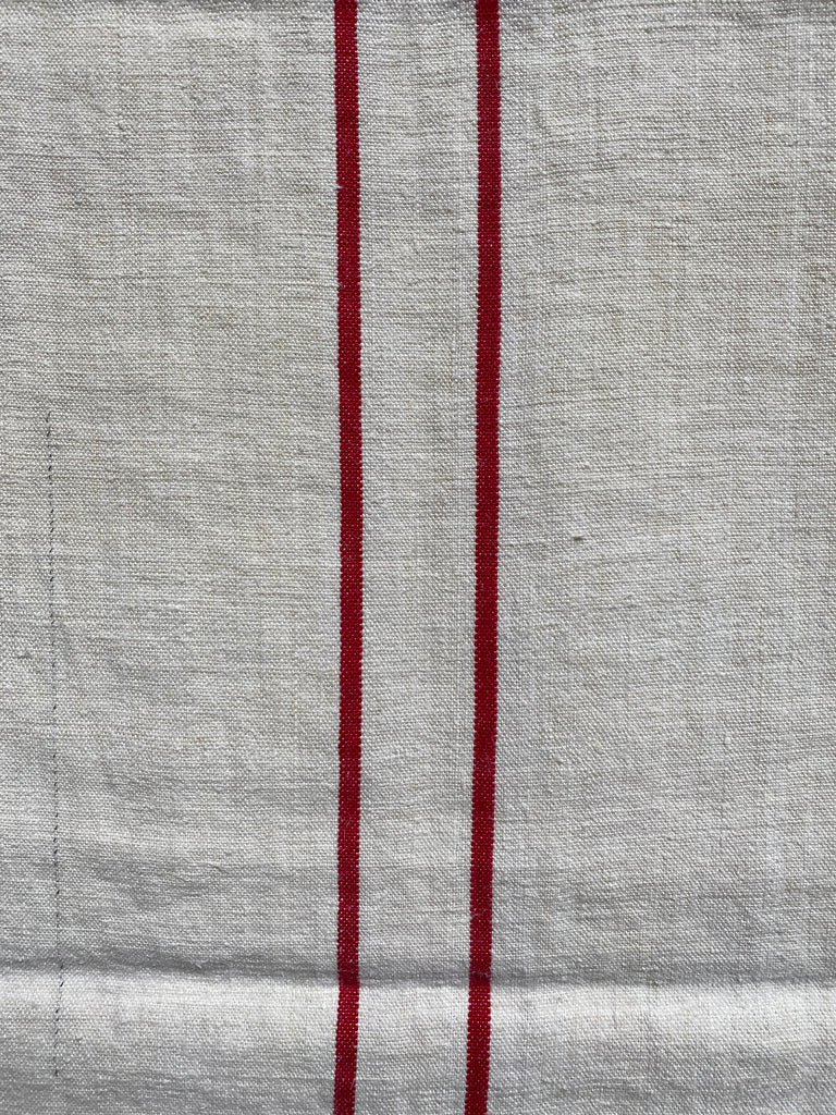 No. 87 – red double stripe – 115 x 54cm 