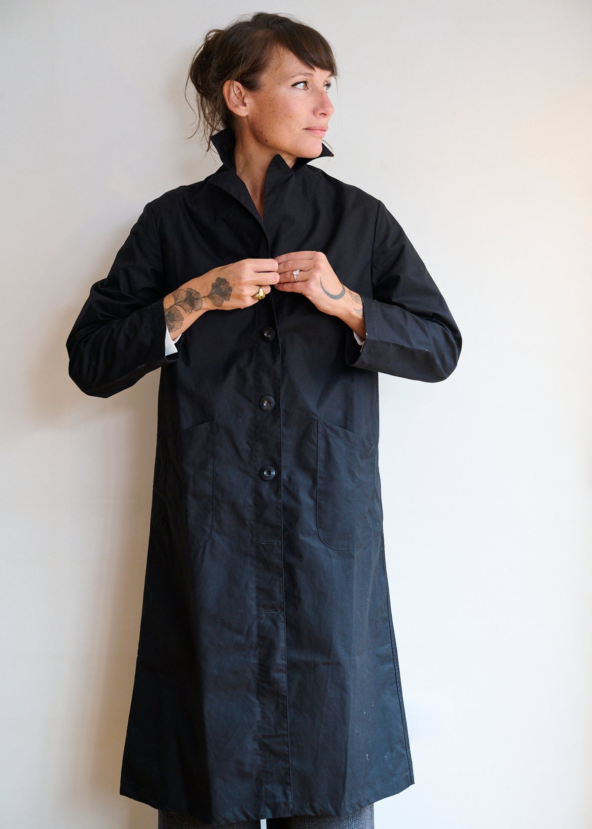 Women's Dry Waxed Duster Coat in Black
