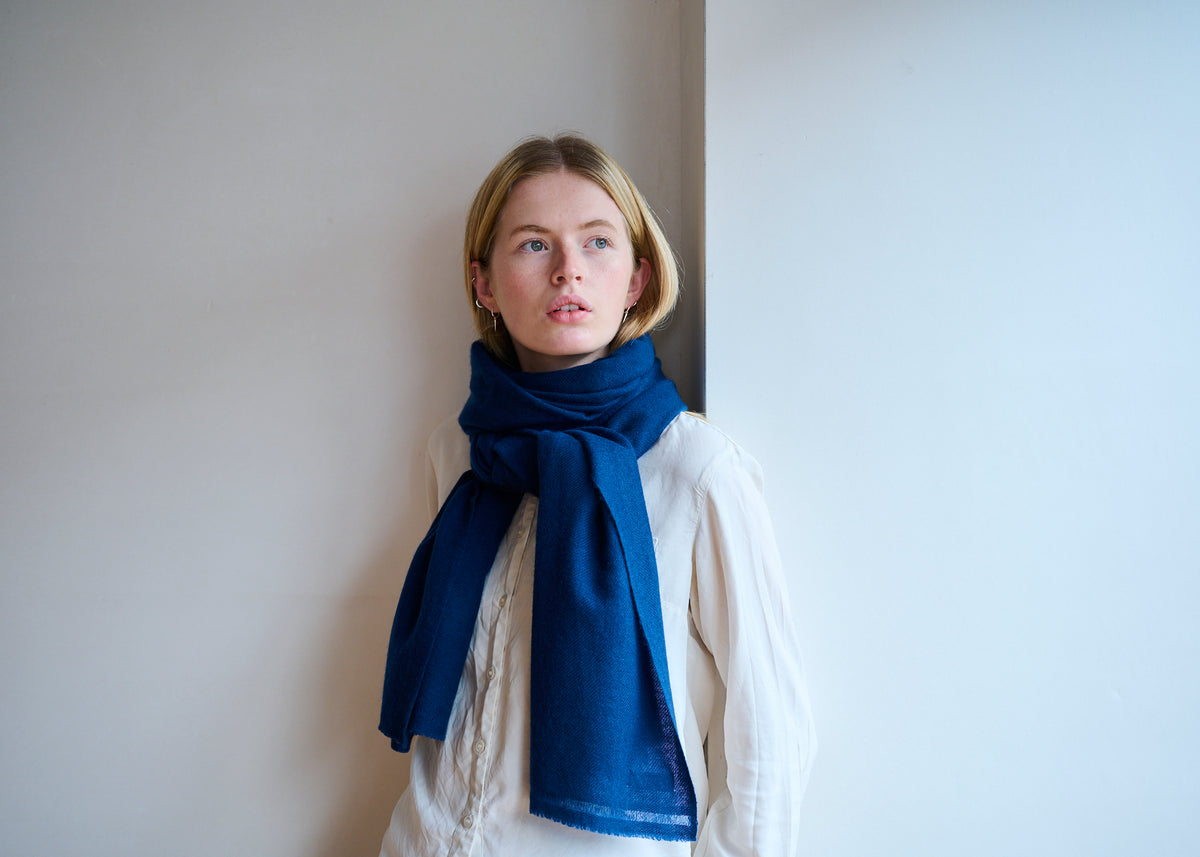 Large Hand-Loomed Cashmere Scarf in Indigo Blue