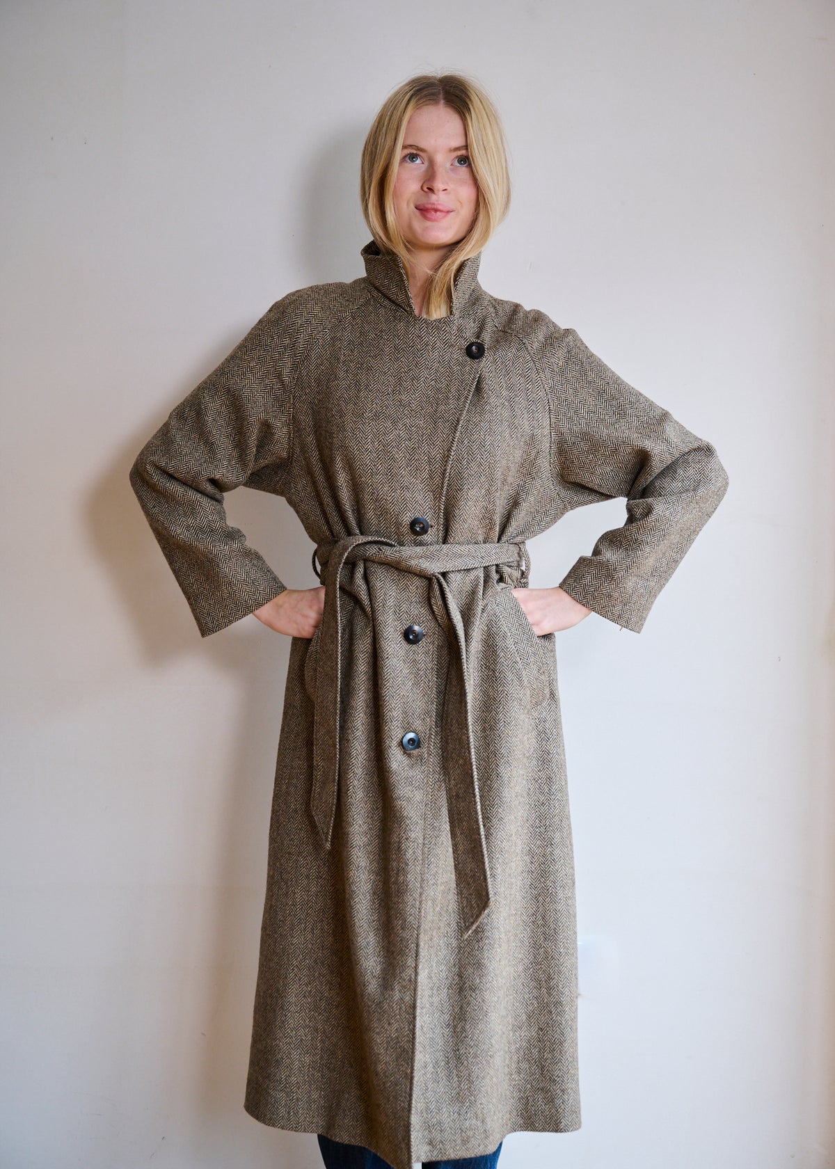 Light Woollen Coat in Herringbone