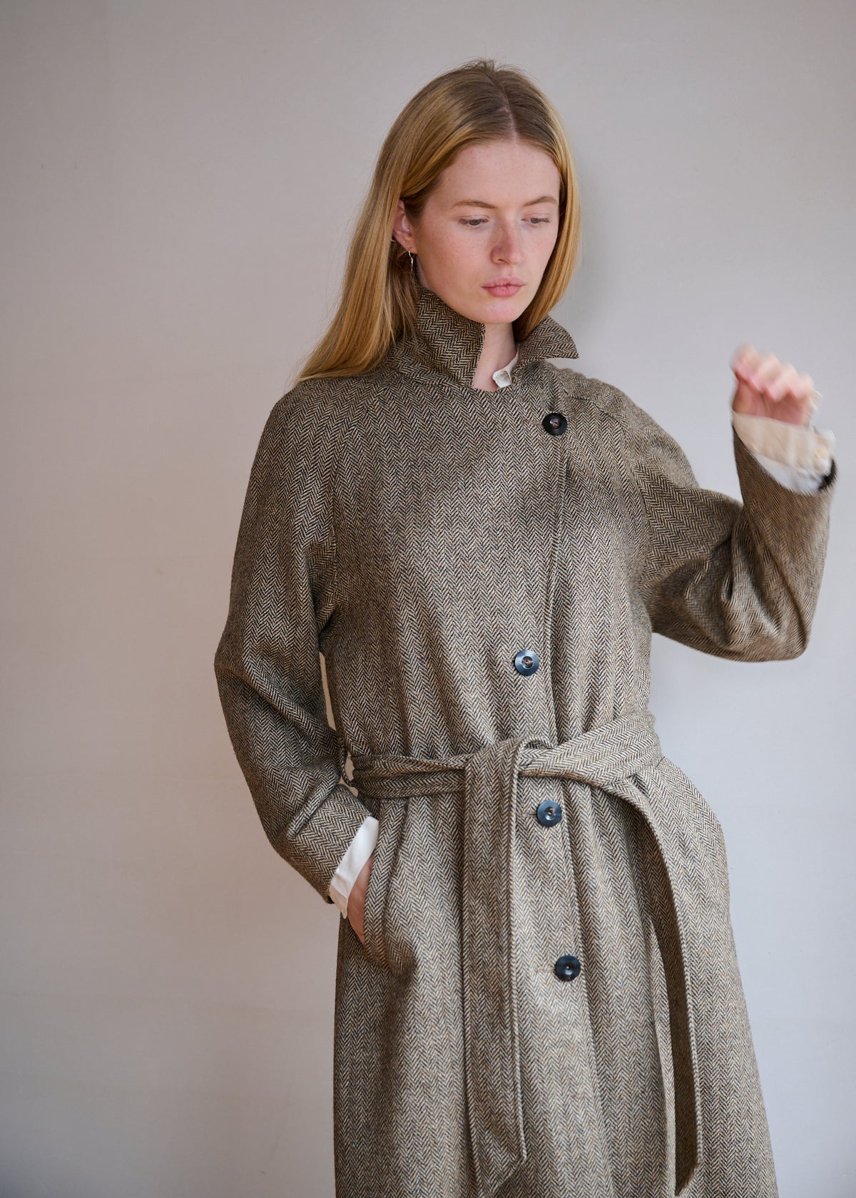 Light Woollen Coat in Herringbone