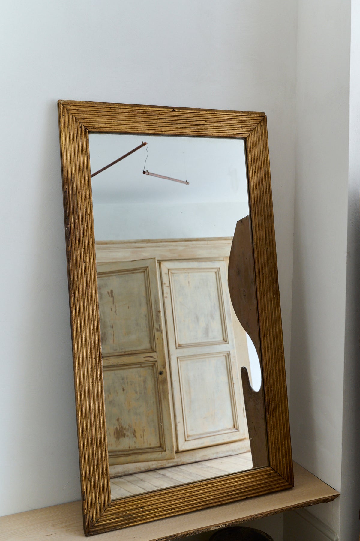 Fluted guilded mirror