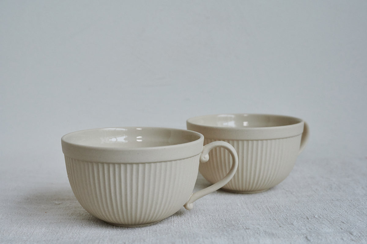 Breakfast Cup in Stoneware