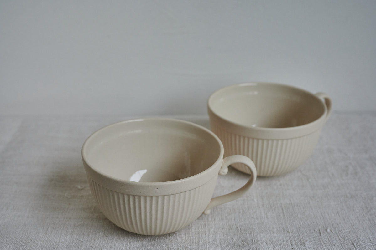 Breakfast Cup in Stoneware