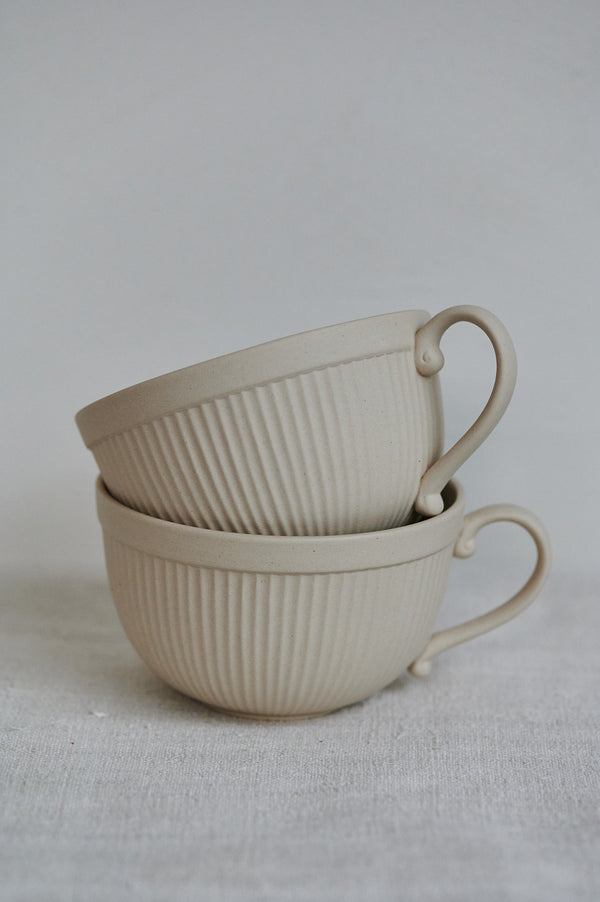Breakfast Cup in Stoneware