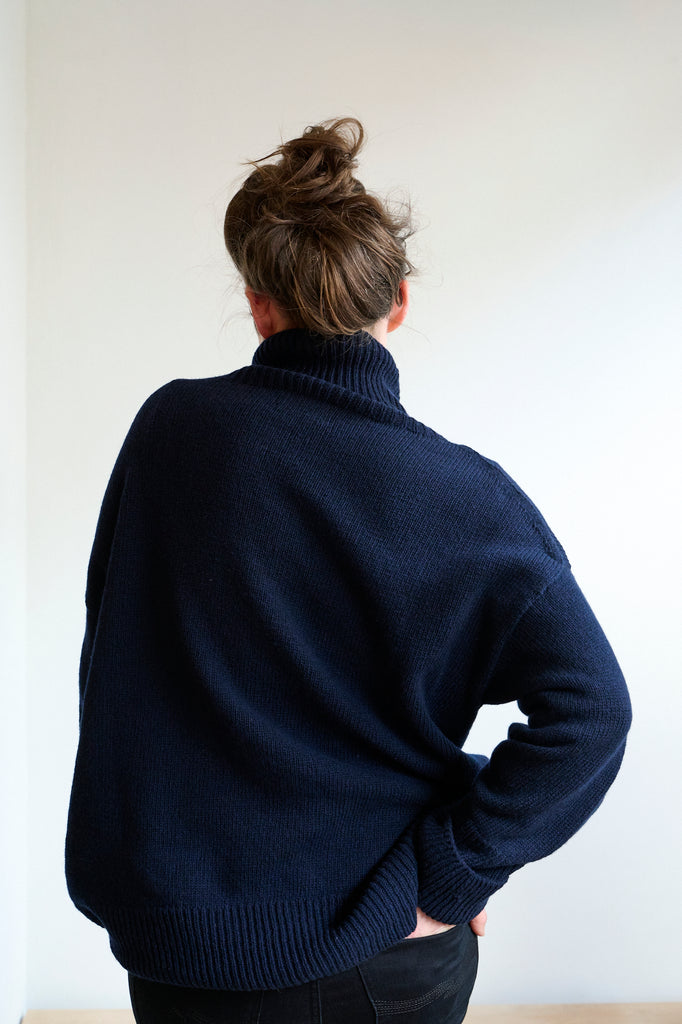 Dark Navy cashmere and lambswool jumper
