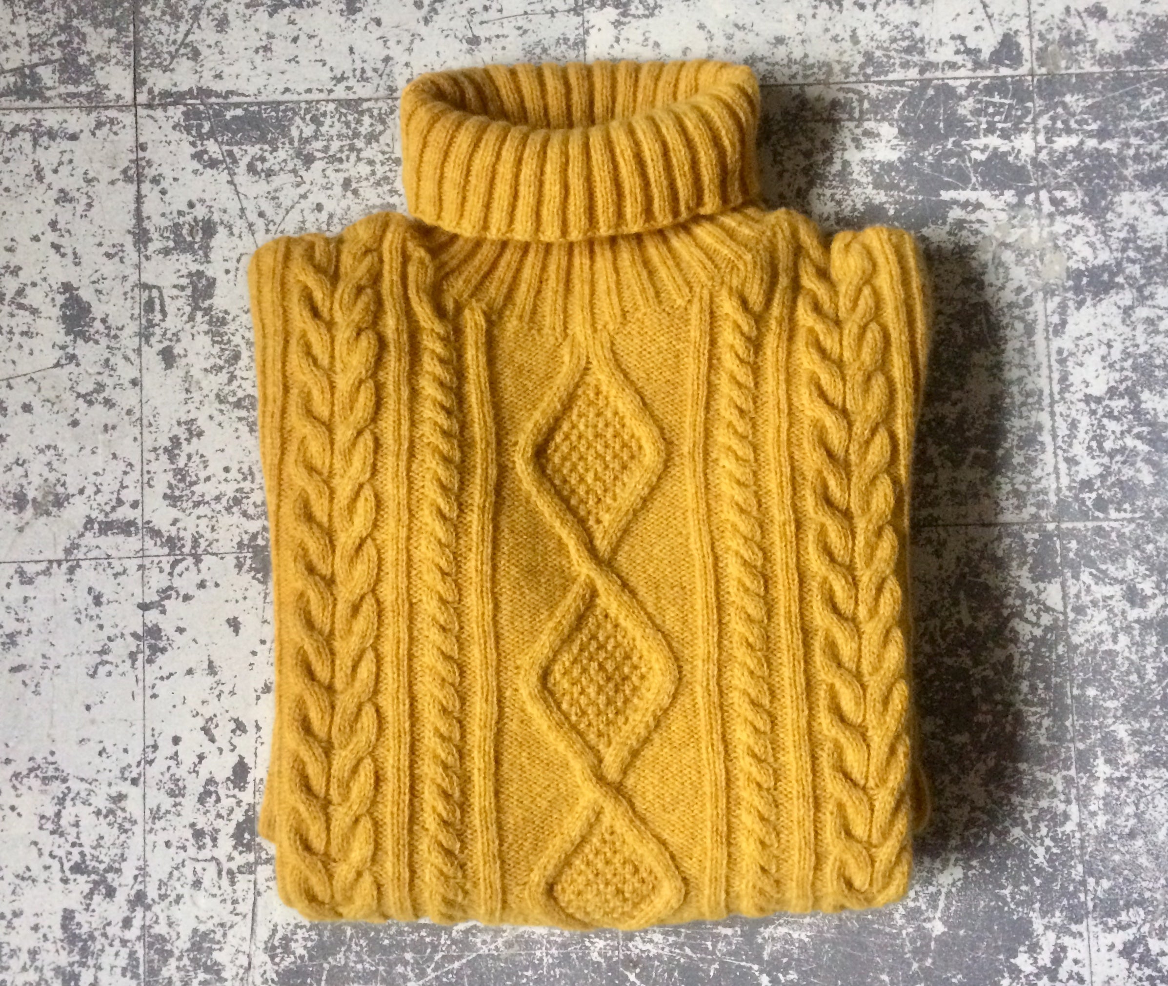 Unisex Cable Knit Lambswool Jumper – Freight HHG