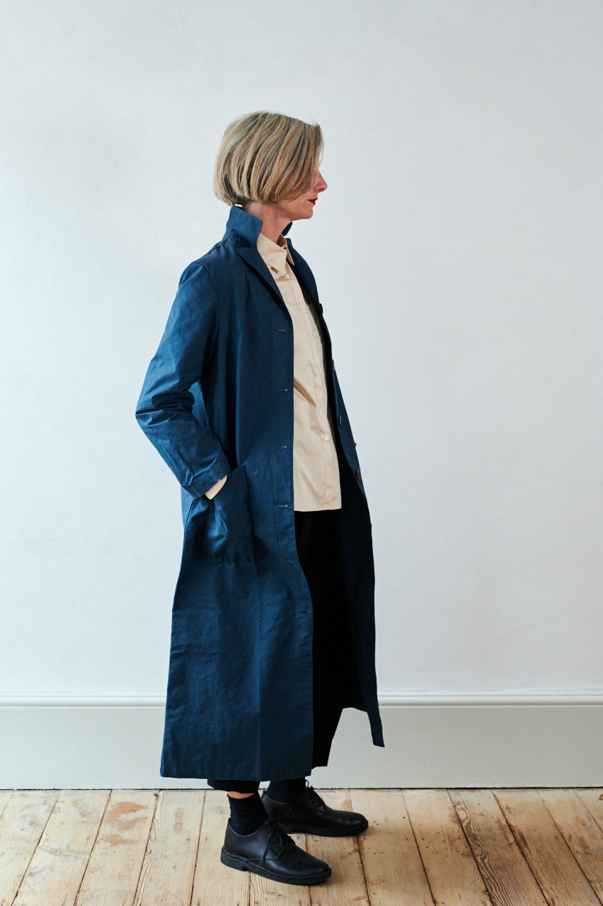 Women's Dry Waxed Duster Coat in Indigo