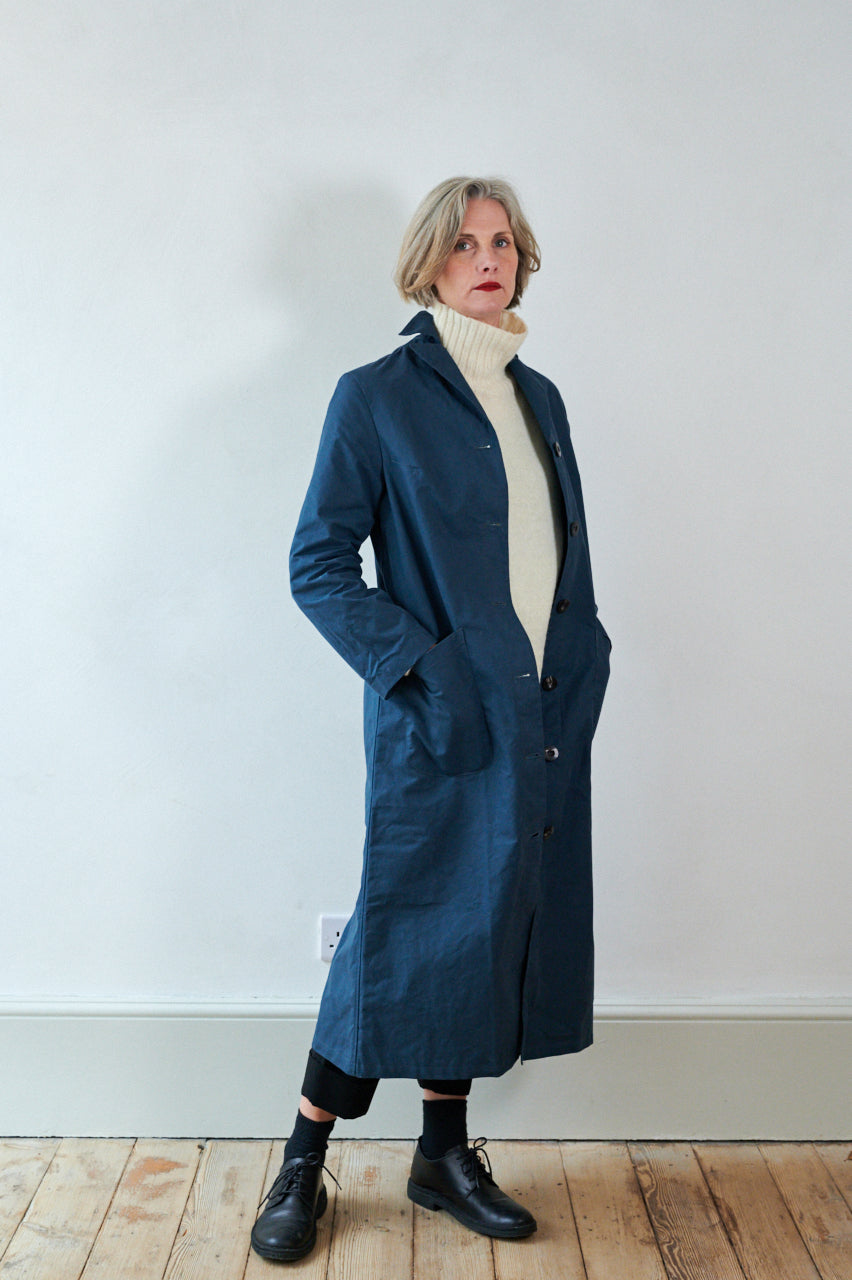 Women's Dry Waxed Duster Coat in Indigo