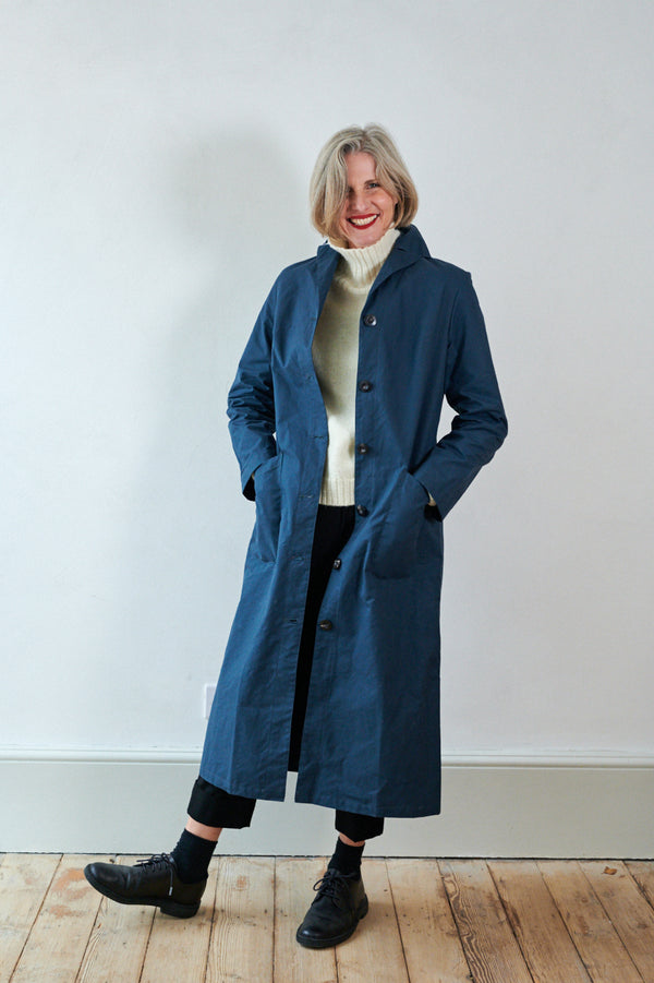 Women's Dry Waxed Duster Coat in Indigo